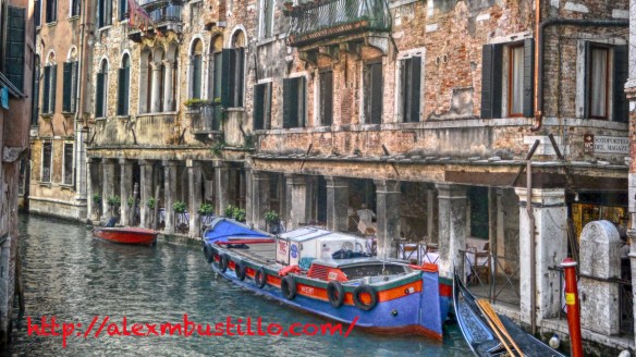 Boat-Venice@