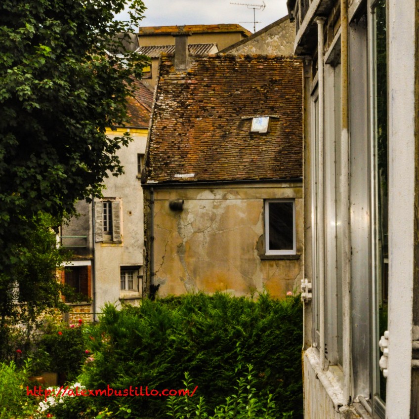 L'Essonne @ Route National 7, Corbeil-Essonnes, FRANCE