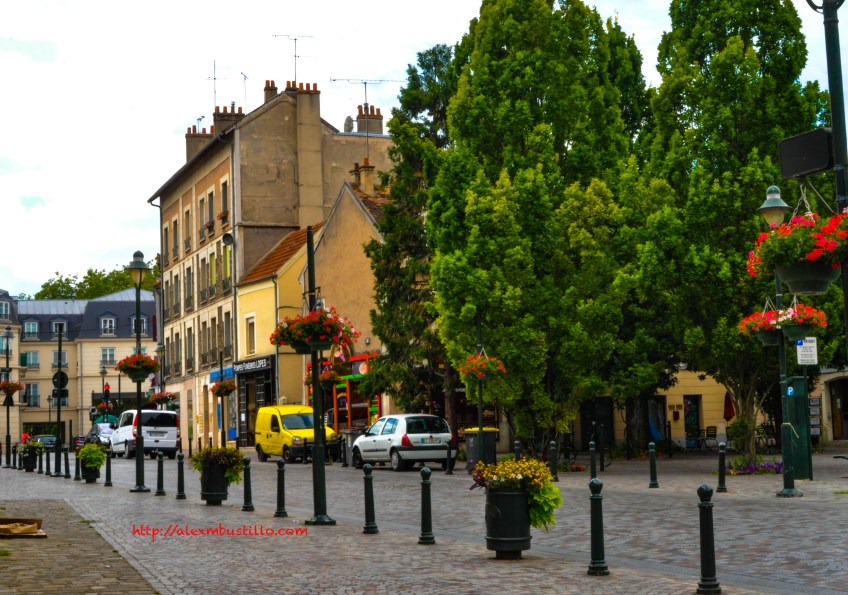 Place Leon Casse, Corbeil-Essonnes