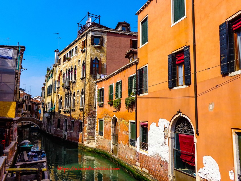 Strolling In #Venice #Venezia @ https://alexmbustillo.com