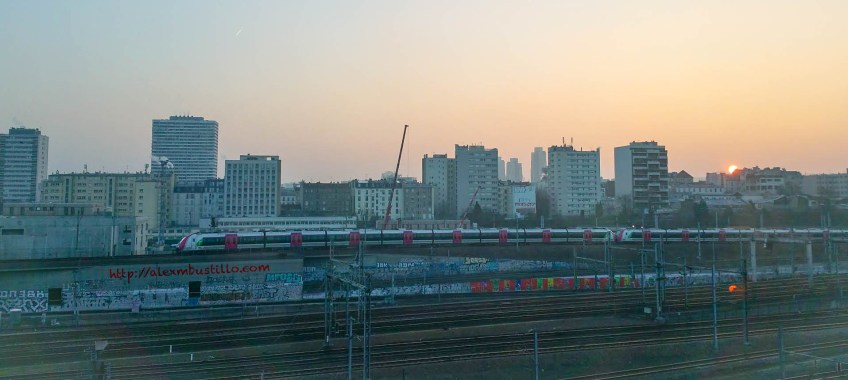 #Graffiti, Gare de Nord, Paris, France https://alexmbustillo.com/graffiti-gare-de-nord-paris-france/