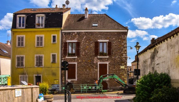 Working, rue de L'Arche, Corbeil-Essonnes, FRANCE-