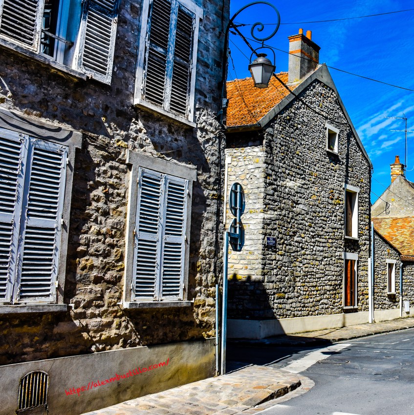 Meulier And Streetlight 91490 Milly-la-Forêt, Île-de-France, France