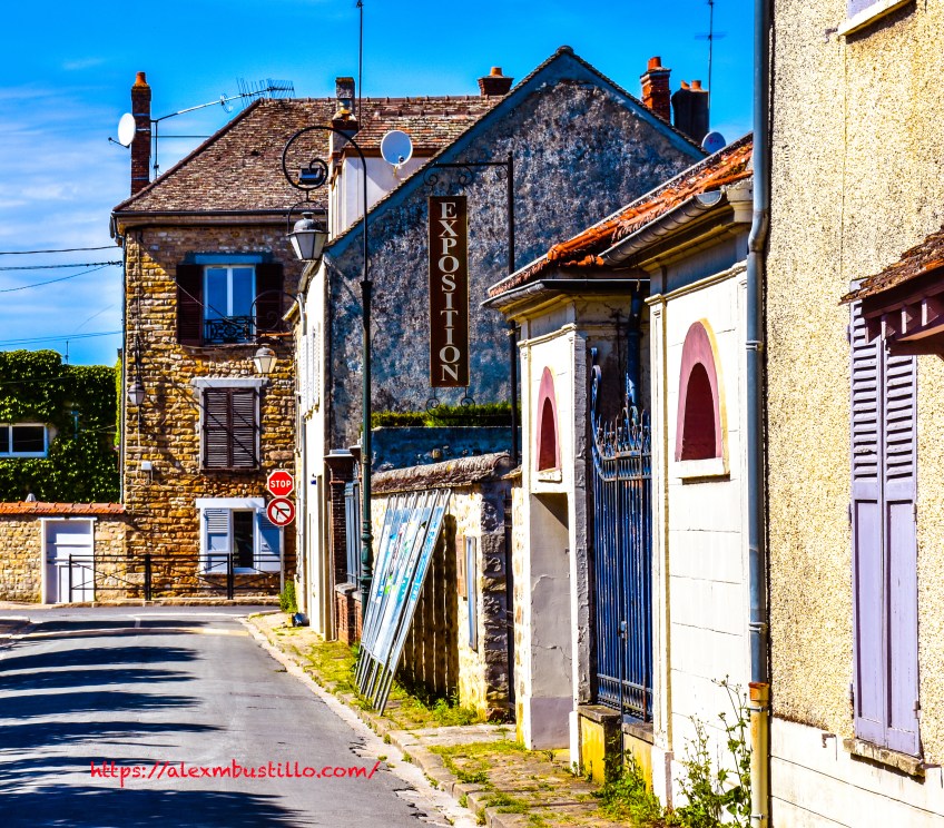 Streets of Milly-la-Forêt, Île-de-France, France
