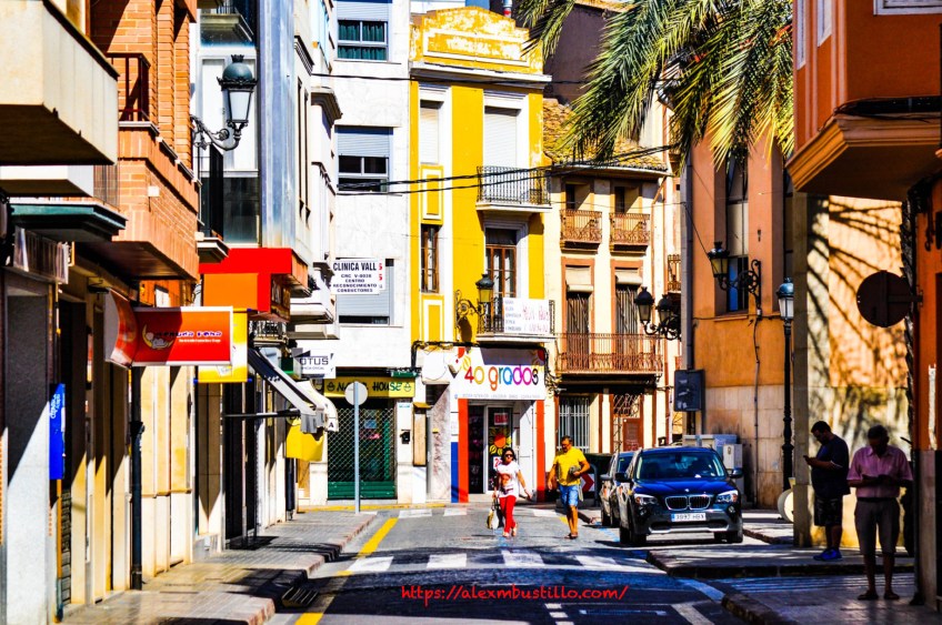 Sueca - Center at Noon