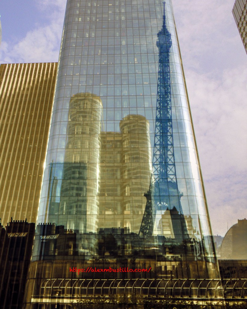 Tour Eiffel Portrait, Paris, France