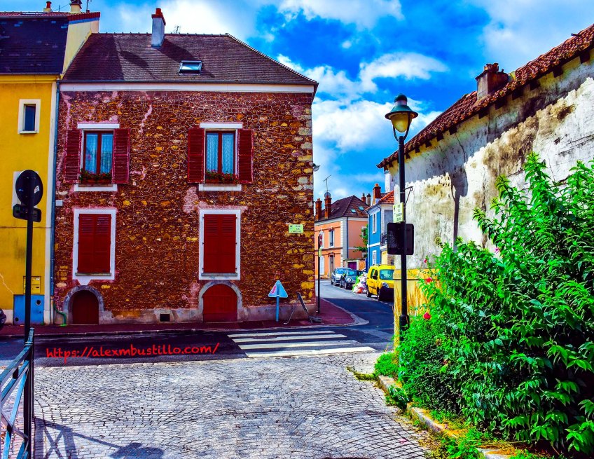 Rue De L'Arche @ Rue du Charbon Blanc, Corbeil-Essonnes, FRANCE