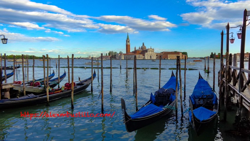 Venice Boats / Barche di Venezia