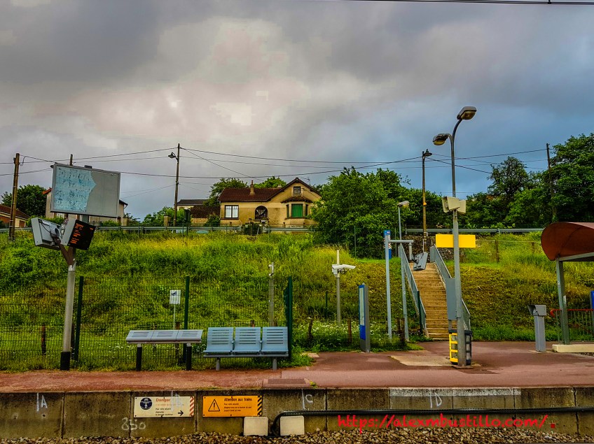 Moulin Galant Nuageux et Ensoleillé