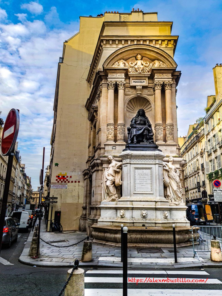 Fontaine Molière à Place Mireille, quartier du Palais-Royal, 1er arrondissement de Paris