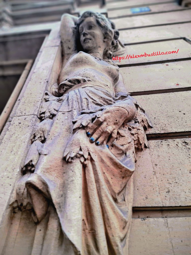 I'll Be Watching You Forever, Because I Love You, rue des Petits-Champs, 1er et 2me Arrondissements de Paris.