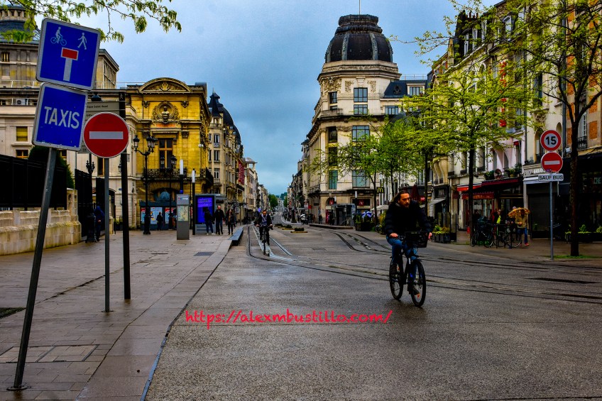 Biking in Centre Rheims