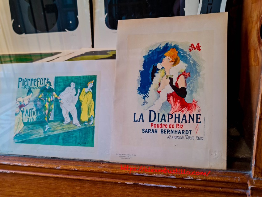 Galerie Vivienne 4 Rue des Petits Champs, 75002 Paris, Print Portrait- Sarah Bernhardt - La Diaphane - Poudre de Riz, 32, Avenue de l'Opéra, Paris 75002