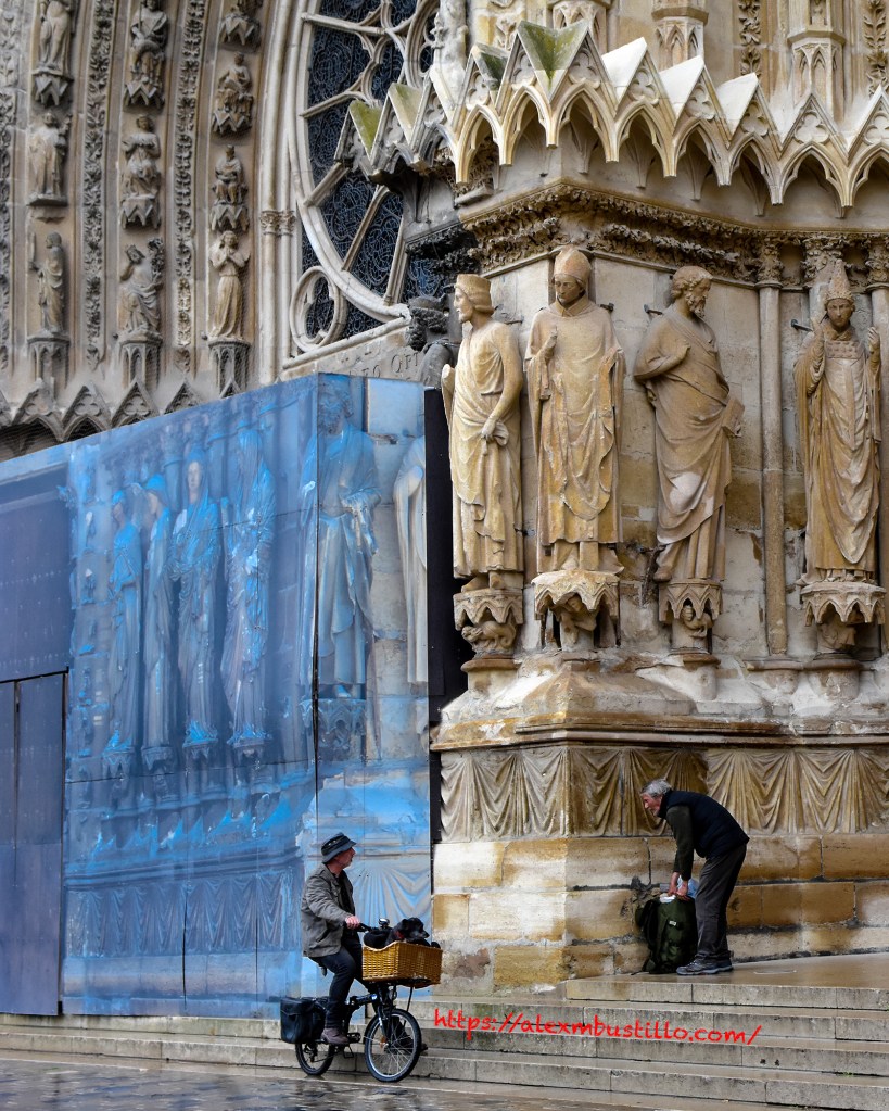 Rheims Cathedral Conversation