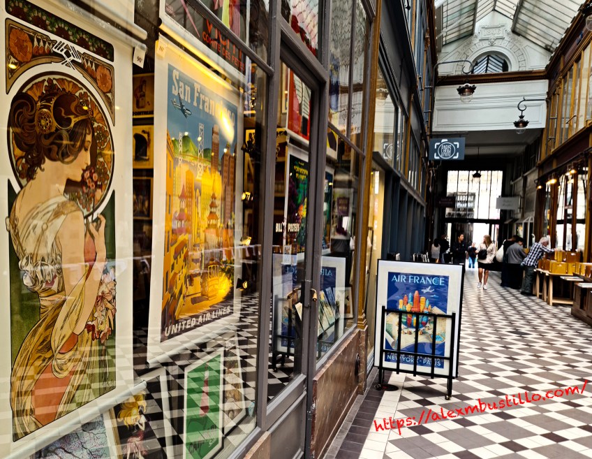 Aimlessly Strolling Thru Paris Passages