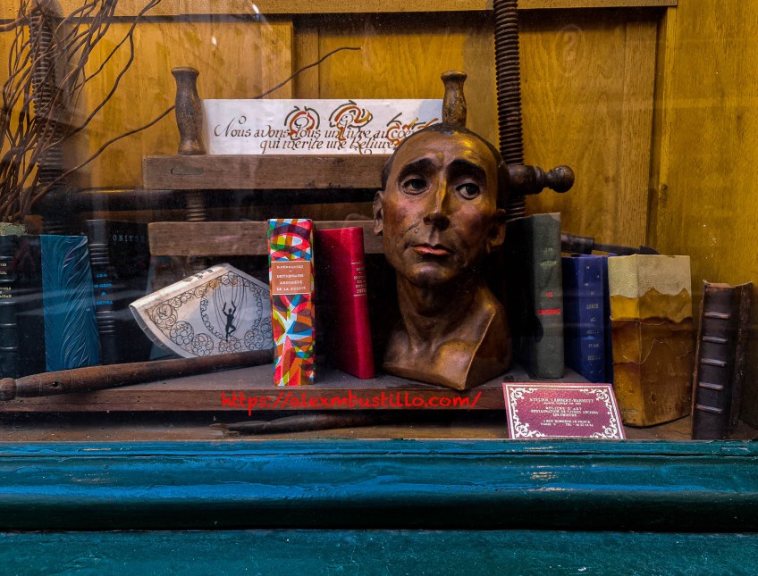 Atelier Lambert-Barnett Portrait 4, rue Monsieur Le Prince, Paris 6me