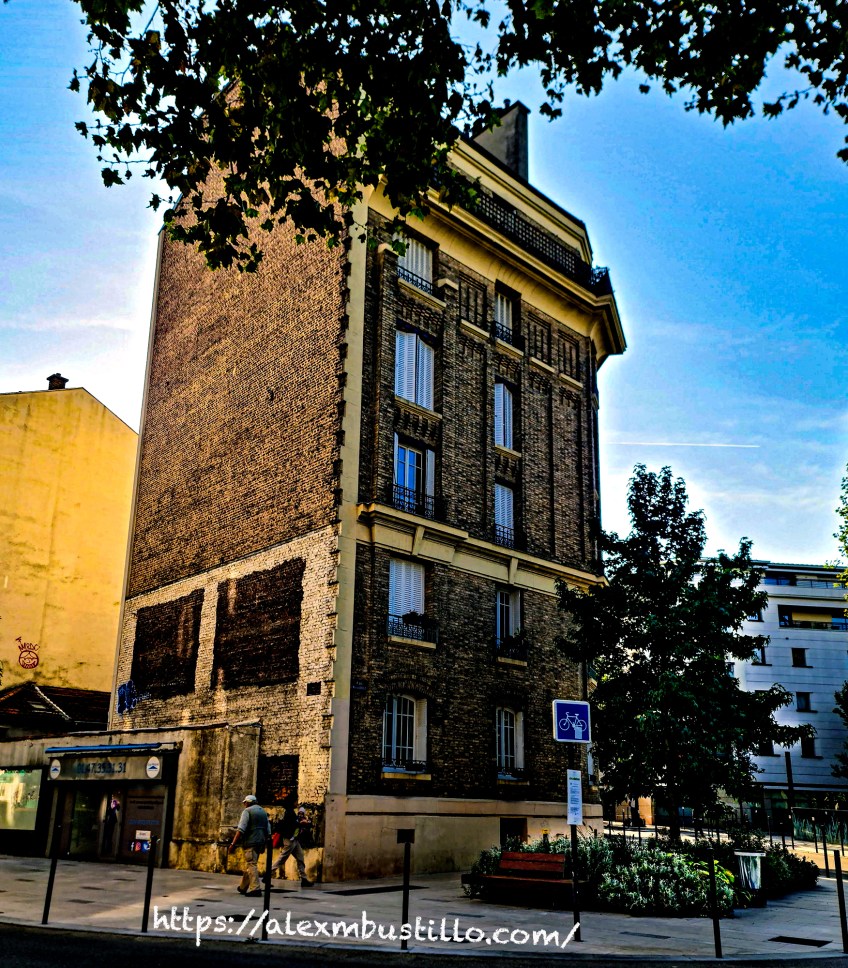 Avenue Jean Jaures Portrait, 92120 Montrouge, France