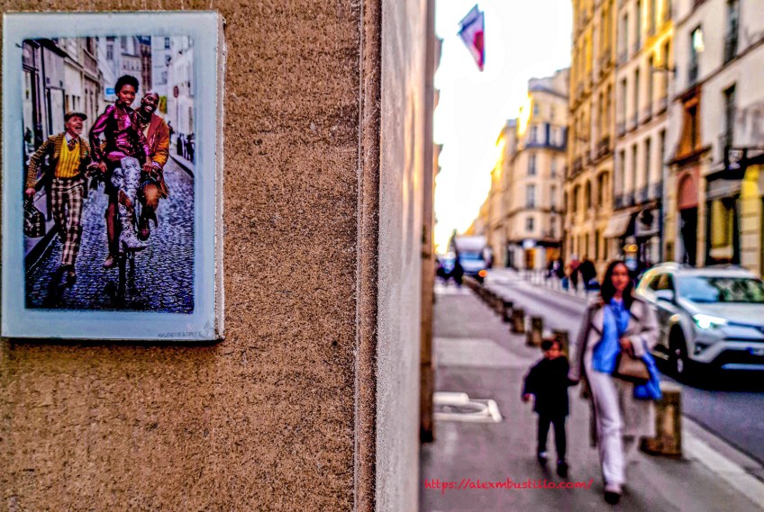 Chasing The Photo Tile Outside Gallerie Vivienne, rue des Petits Champs, 75002 Paris