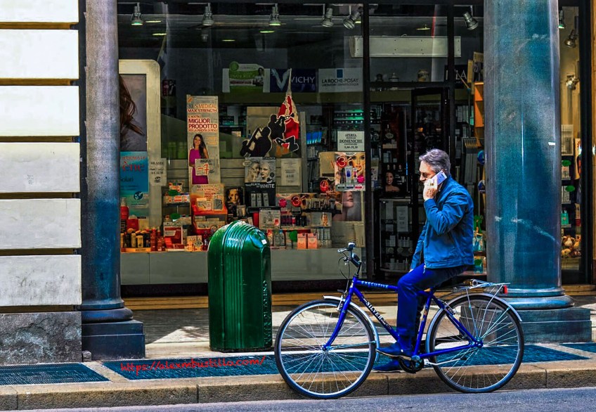 Phoning It In, Torino Centro, Italia