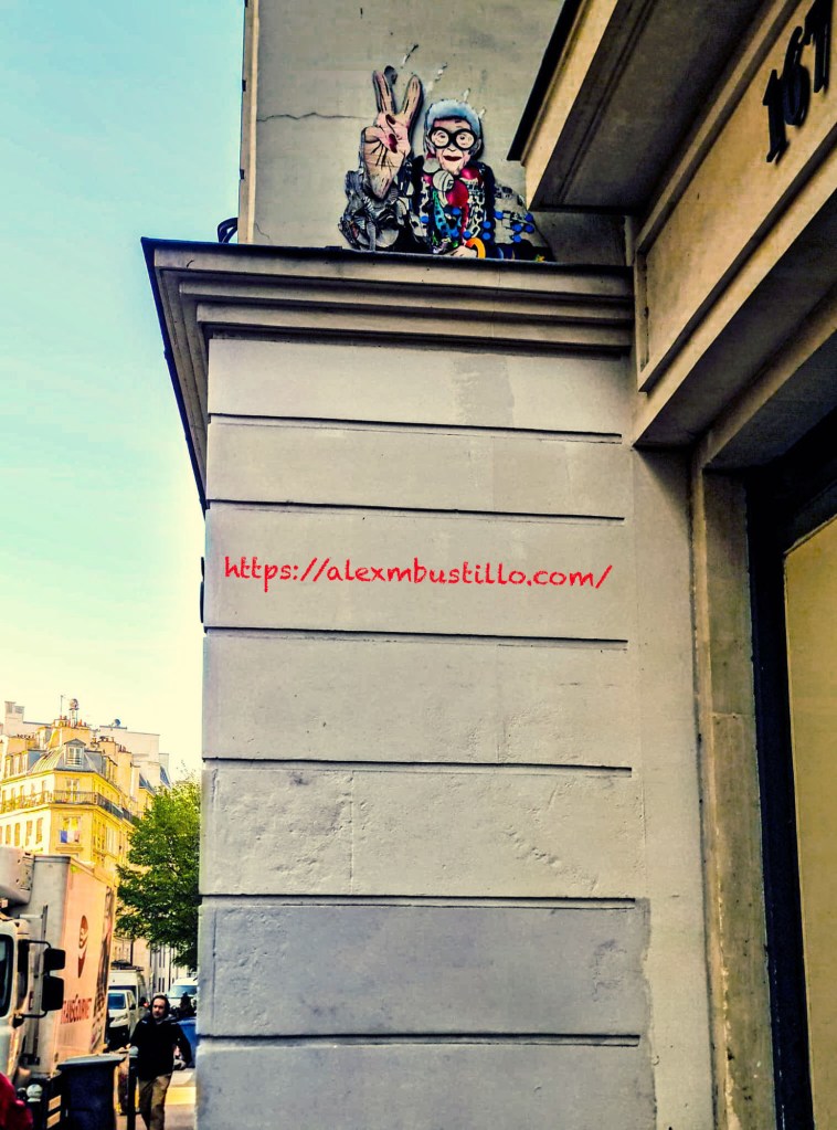 Apfel On The Wall, Rue Montmartre 75002 Paris