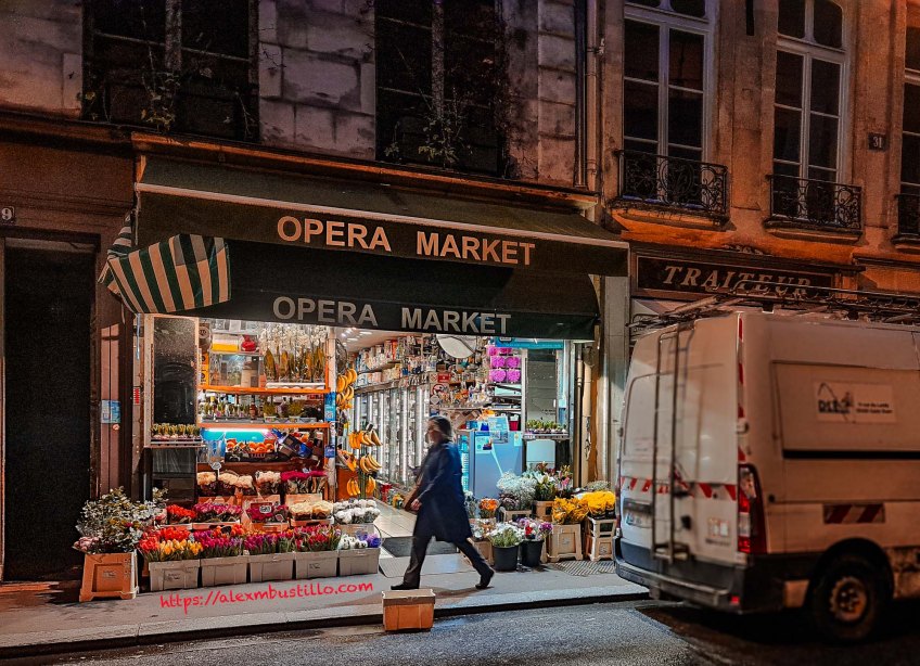 Early Morning Opéra Market, 29, rue des Petits Champs, 75001 Paris