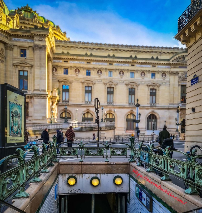 Metro, Place Charles Garnier Metro 75009 Paris
