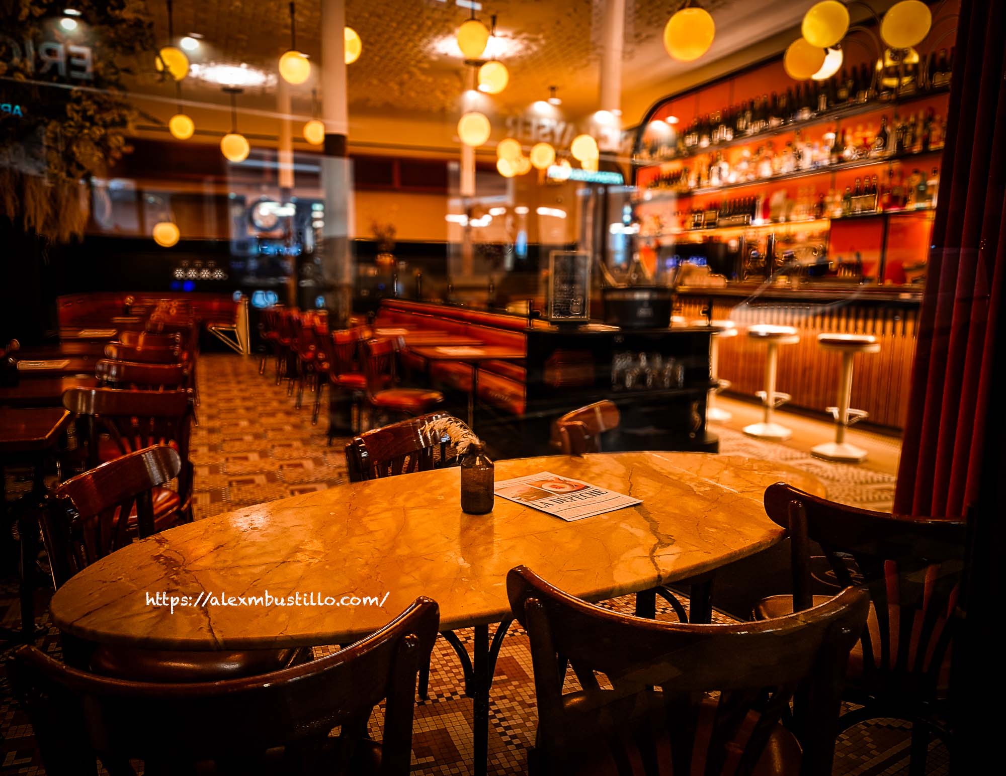 Early Morning, Le Royal Vendôme 26, rue Danielle Casanova, 75002 Paris