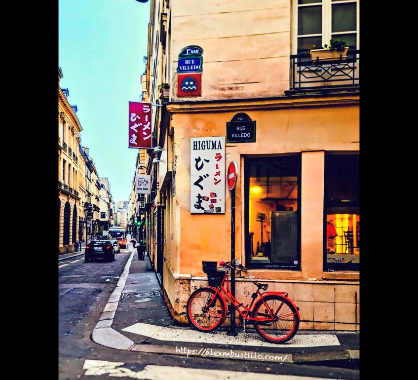 Higuma Bicycle Portrait, Rue Villedo et Rue Sainte-Anne 75001 Paris