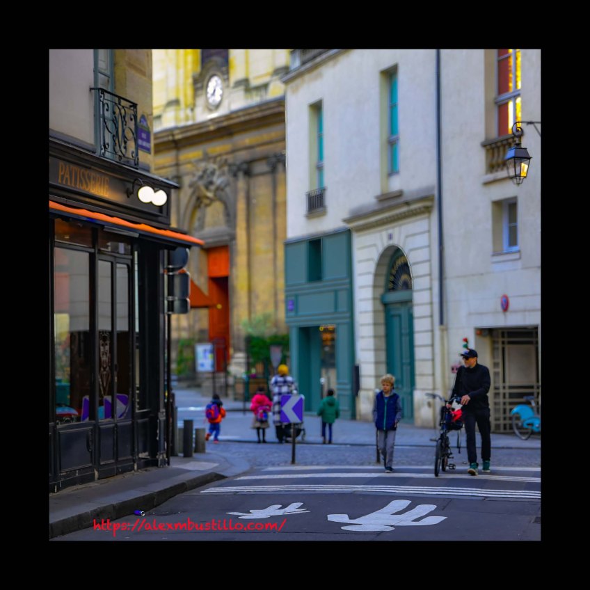 Rue Vide-Gousset & Place des Petits-Pères Portrait 75001 Paris